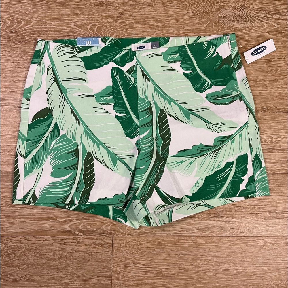 NWT Old Navy Tropical Palm Leaf High Rise Shorts Sz 10 Summer Spring Vacation